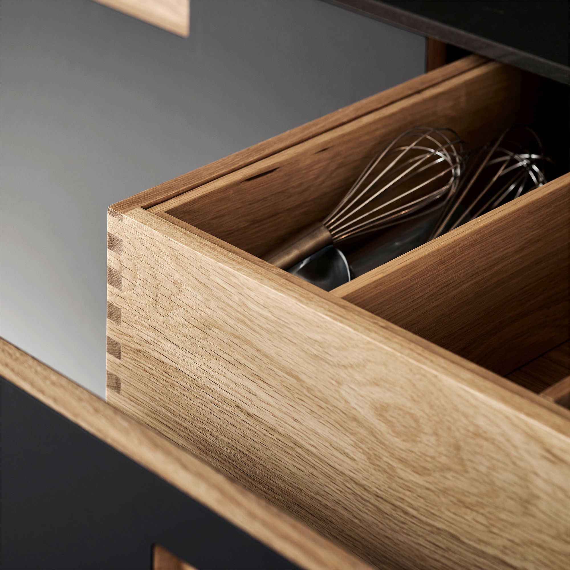 Indvendige og udvendige træskuffer